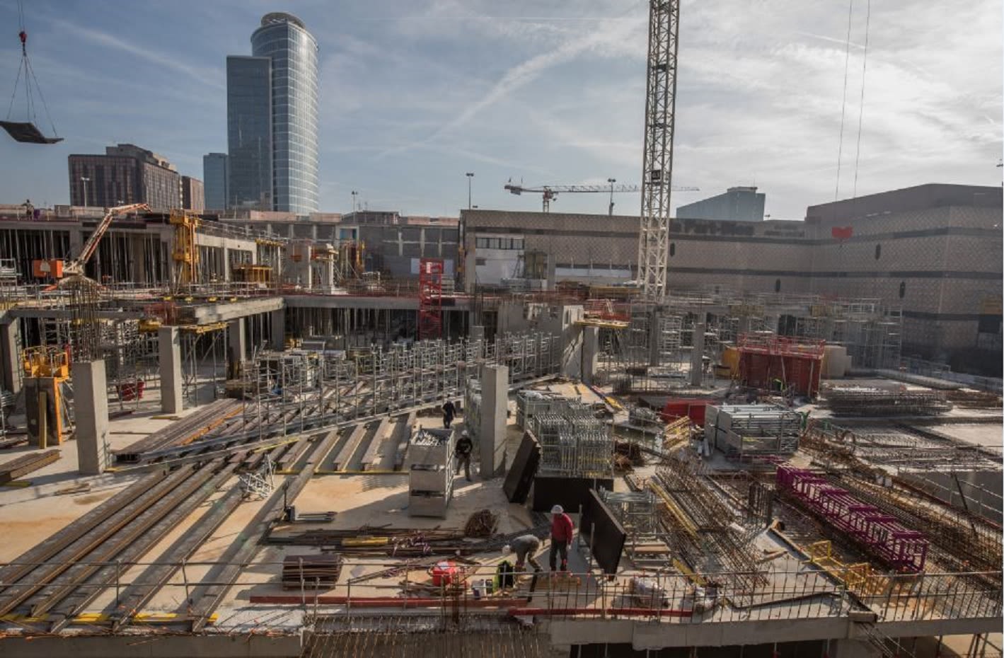 Le chantier, en février 2018, côté rue Servient à l'emplacement de l'ancien parking 3000. Photo Le Progrès/ Maxime CARON